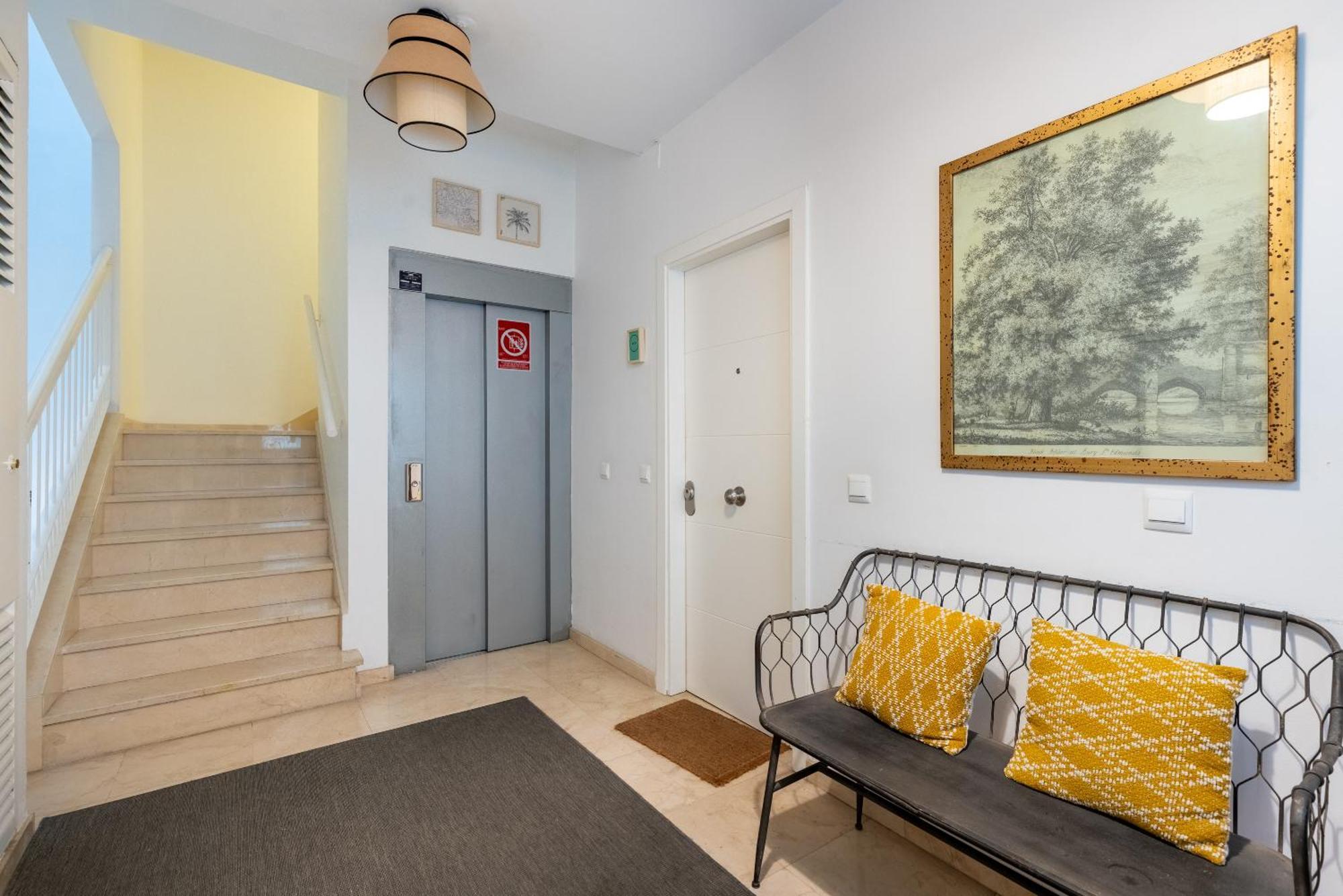 Veoapartment Alhondiga Segundo Seville Exterior photo